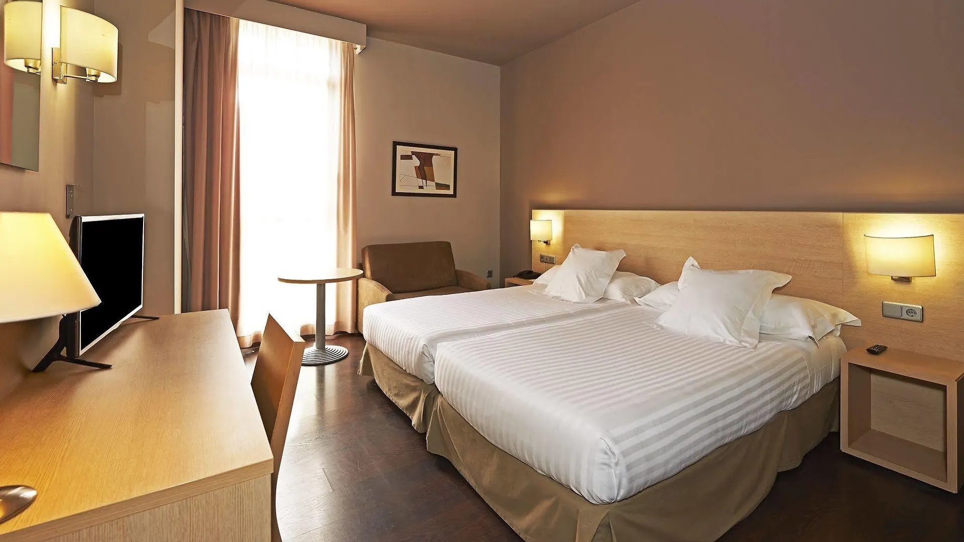Hotel Exe Barcelona Gate Sant Joan Despí 4*,